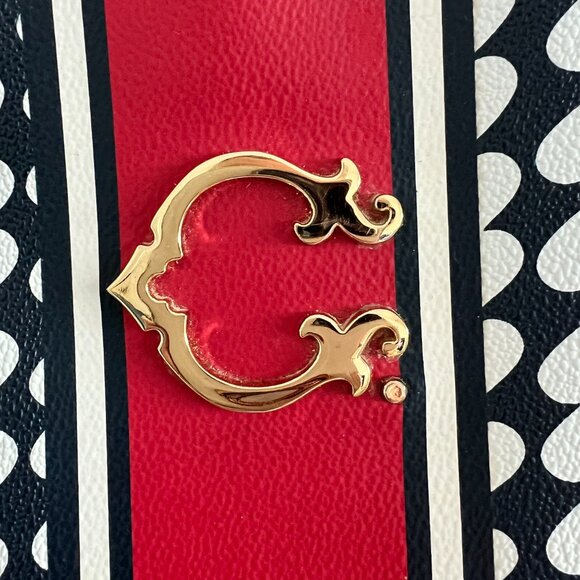 C. Wonder Signature Tote with Shoulder Straps - Picture 5 of 11